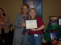 Long time conference volunteer, Farah Elliot, of the Doubletree Orlando, was proudly awareded her Competent Leader Certification by Contagious Conferences&trade;